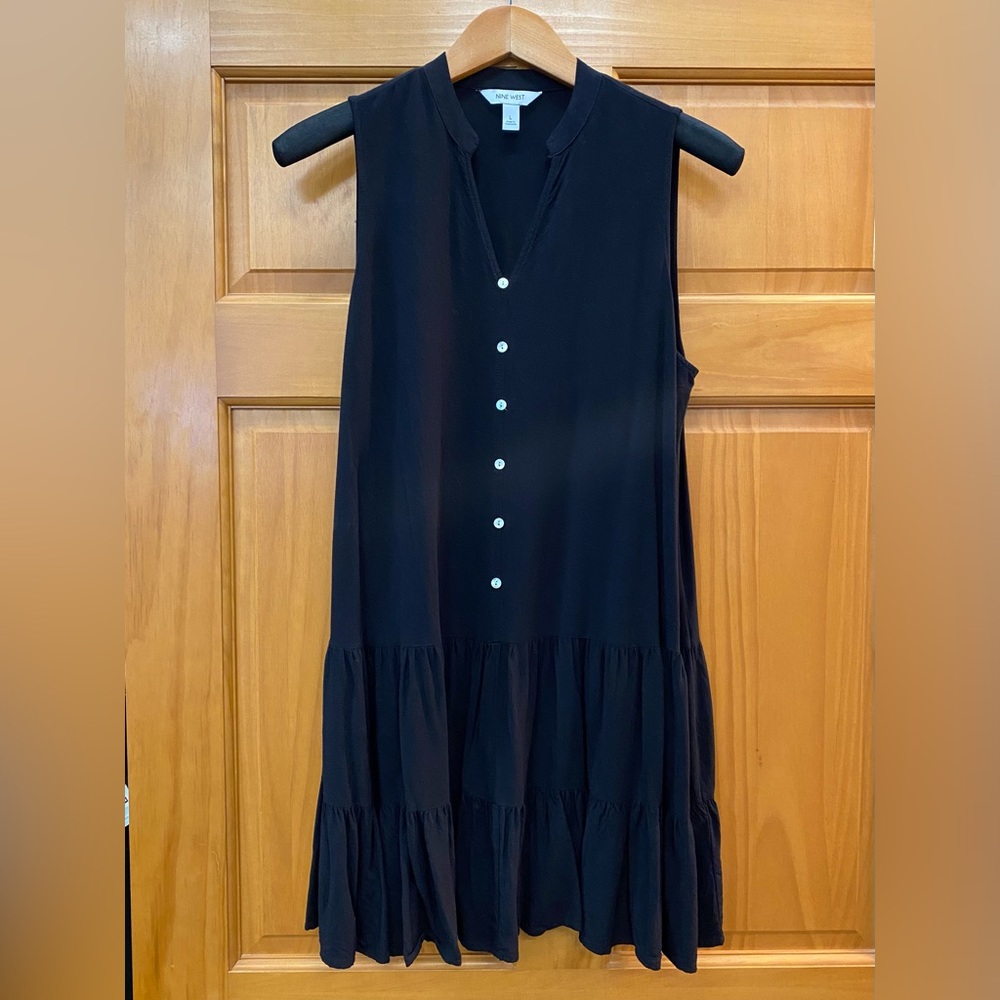 Nine West size L shift sleeveless dress